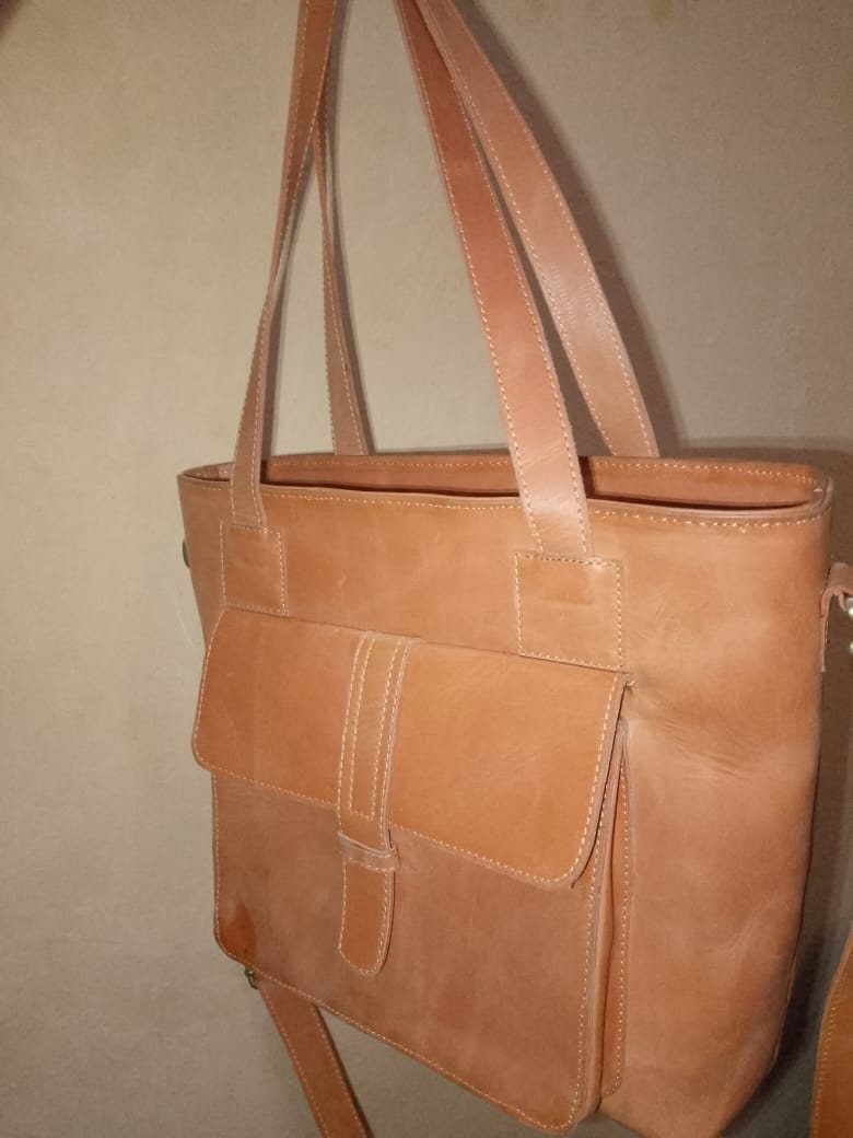 Classic Leather Tote Bag with Front Pocket