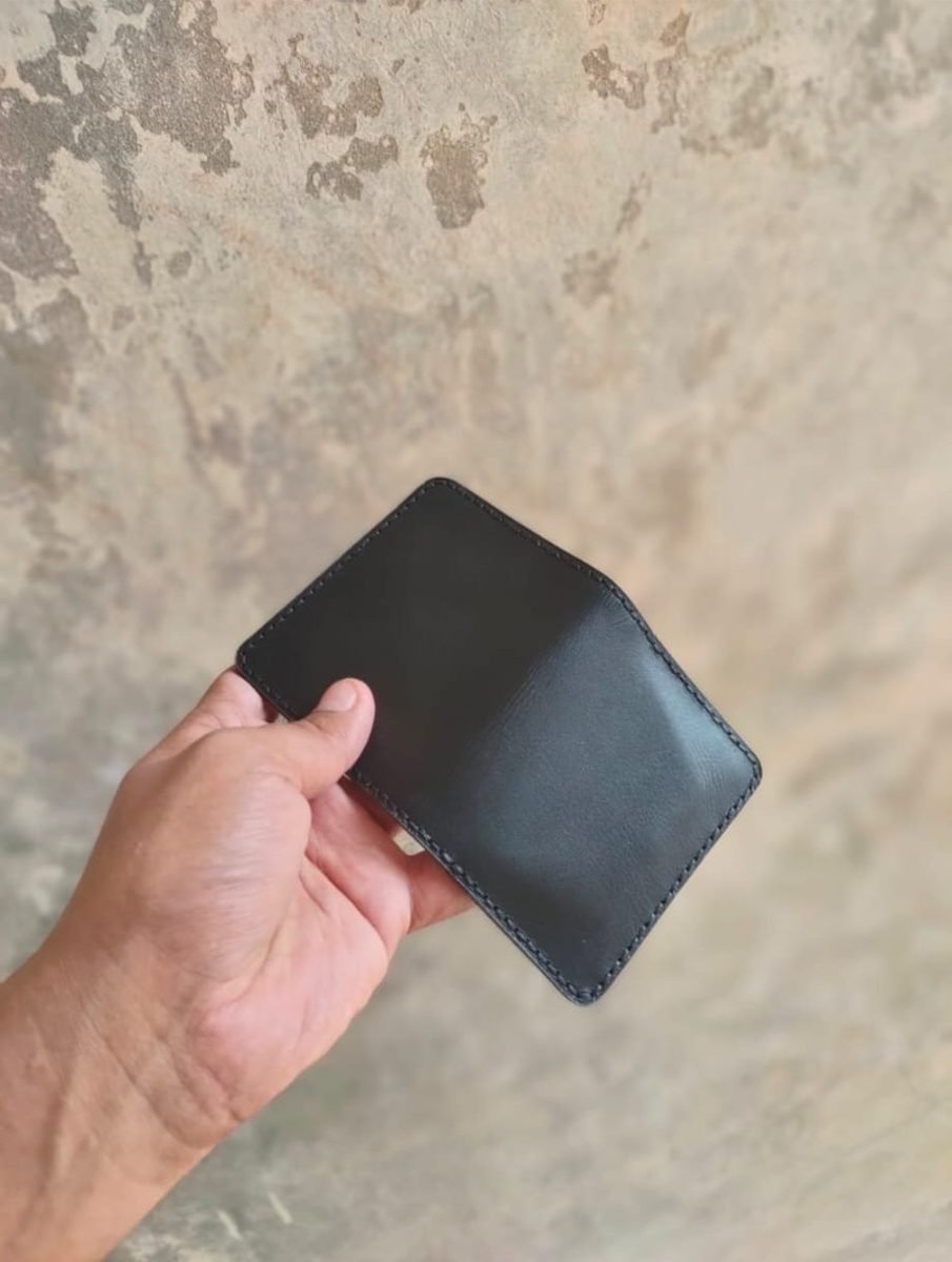 Minimal Black Card Wallet - view 2