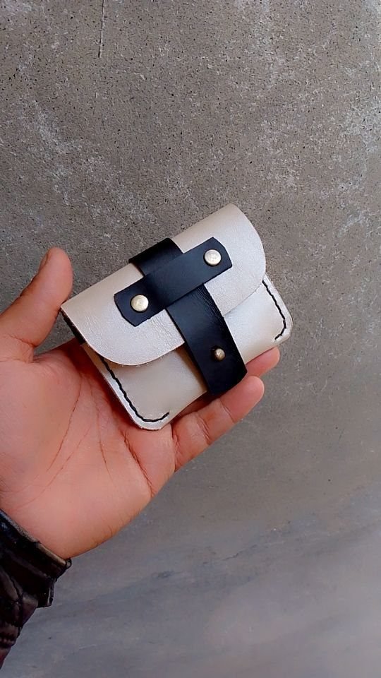 White & Black Strap Card Pouch